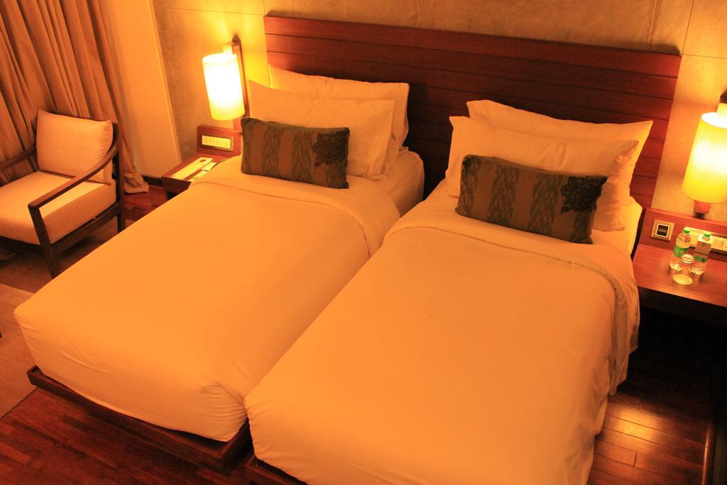Holiday Inn & Suites Bengaluru Whitefield Exterior photo