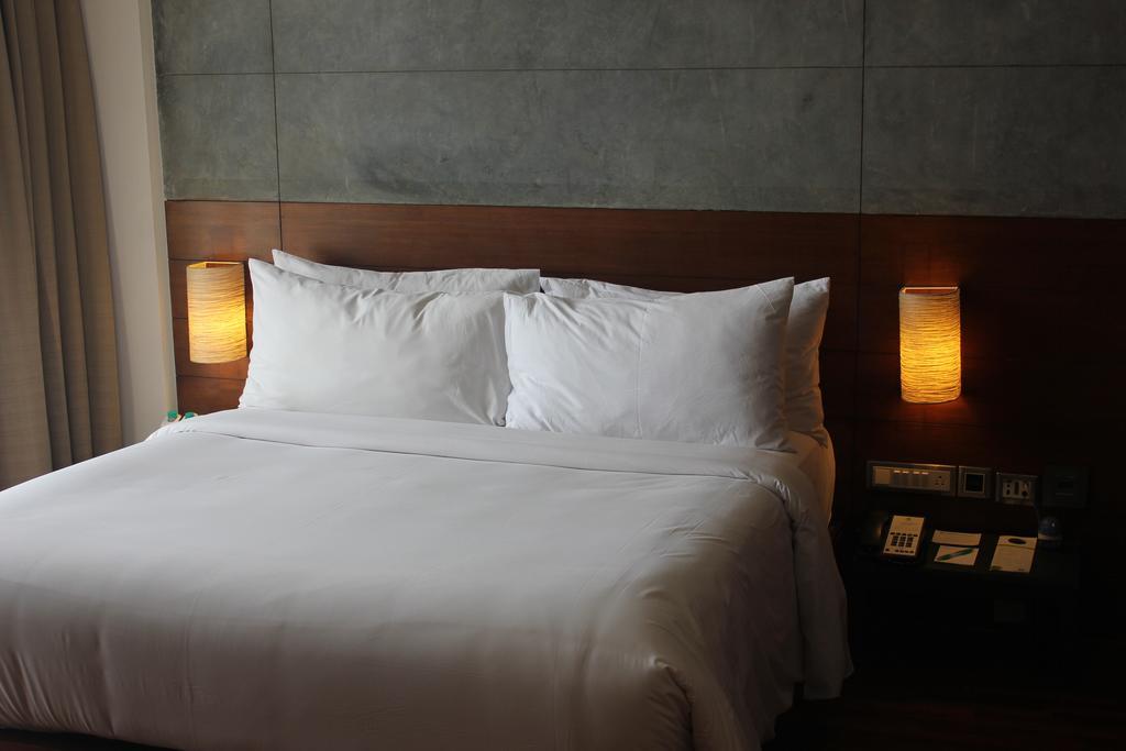 Holiday Inn & Suites Bengaluru Whitefield Exterior photo